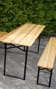 Biertafels voor een gezellig samenzijn tijdens het kamperen