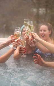 Genieten in de hottub met familie en vrienden